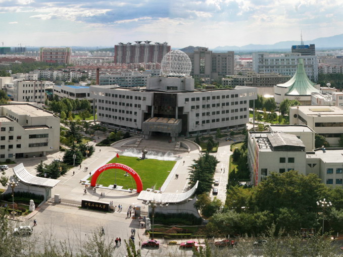 校园鸟瞰_中国石油大学(北京)