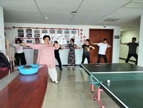 外国语学院第九次活动太极拳照片