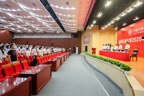 118051e15140442f835ef0ca37573b2b.jpg 唱歌.jpg