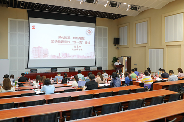 20200914_新晋教职工_孟禹豪摄 (1).jpg