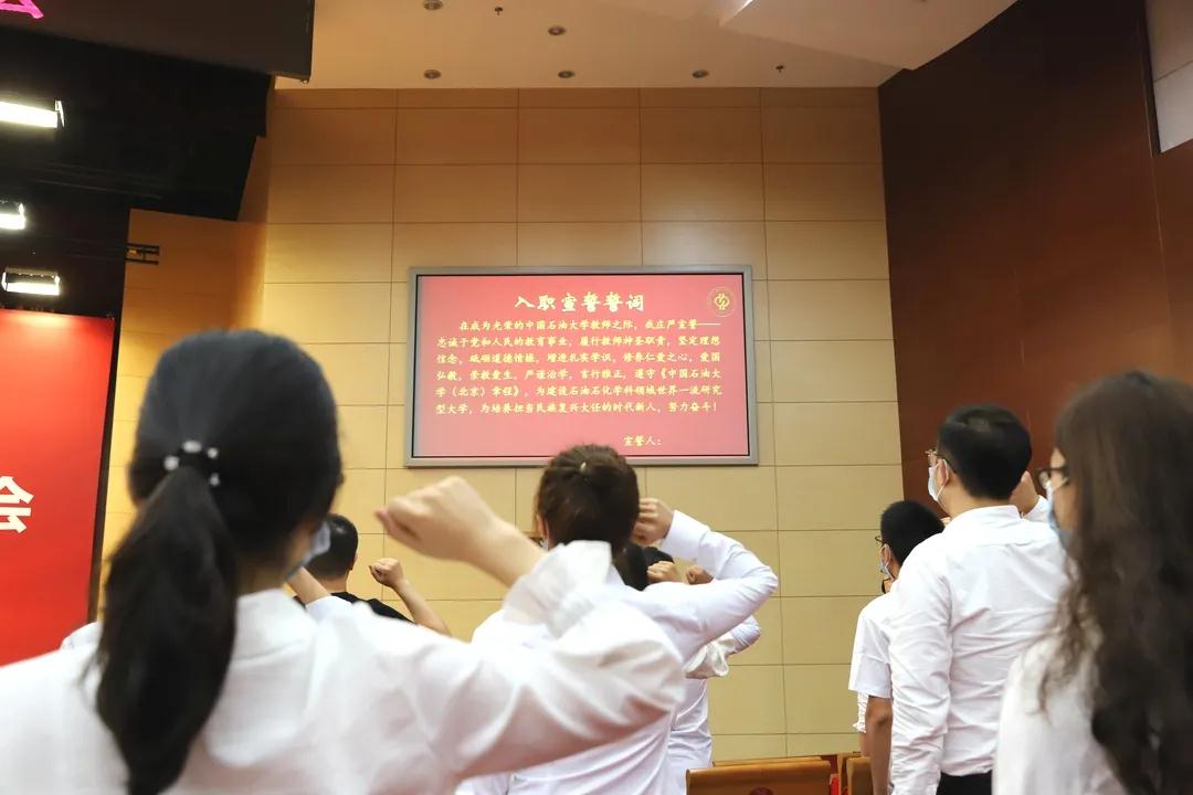 f2ddd67d0a1d4d52bbe937263ffcefaa.jpg f2ddd67d0a1d4d52bbe937263ffcefaa.jpg