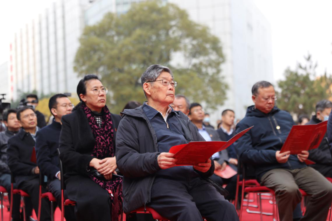 5ca91d7fe8be4d999e29dc5ee91a678f.png 5ca91d7fe8be4d999e29dc5ee91a678f.png