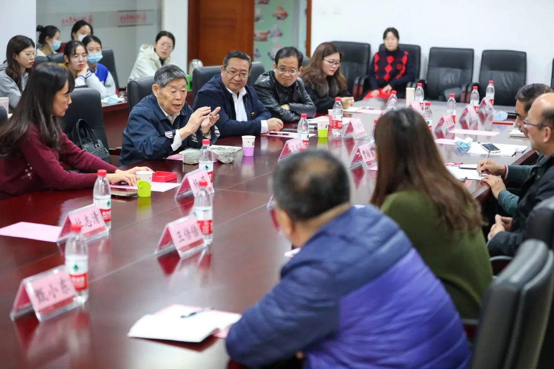 0eb4fe25f66c49f0aff88fea3e690807.jpg 0eb4fe25f66c49f0aff88fea3e690807.jpg