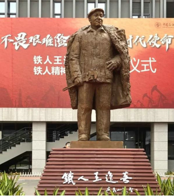 b7f2480a7f1d43429c5399053ce62f39.png b7f2480a7f1d43429c5399053ce62f39.png