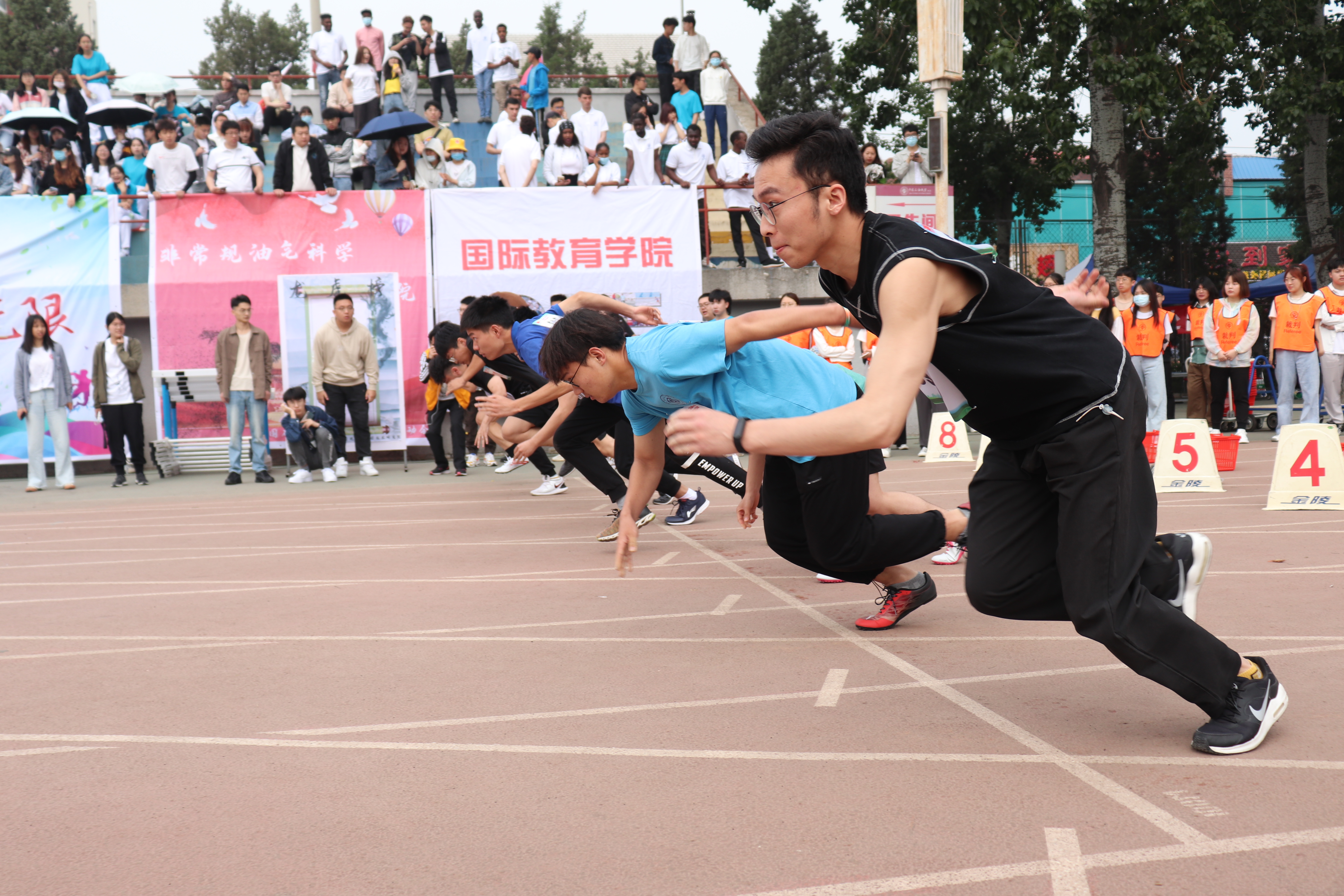 6a4d7d525f7b4b8a86a5f42b74ccff8d.jpg 6a4d7d525f7b4b8a86a5f42b74ccff8d.jpg