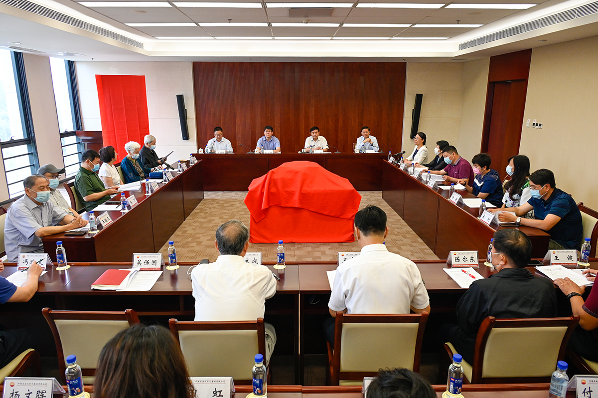 f9402b9c41a64f61a99b00a91eafe569.jpg f9402b9c41a64f61a99b00a91eafe569.jpg