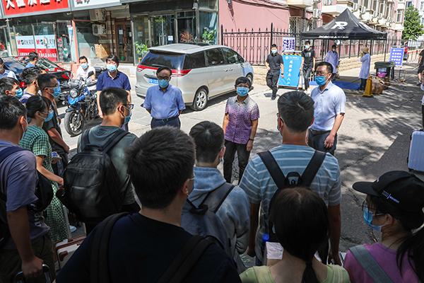 e15892d4ed96458aac7d7267b2e476c5.jpg 20200903_润杰书记校长看望返校本科生_孟禹豪摄 (9).jpg