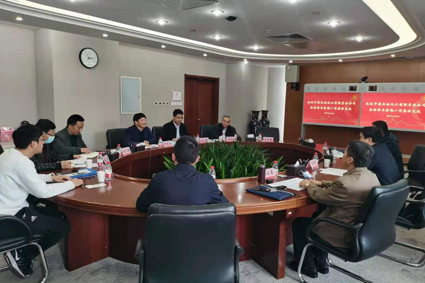 0717f3dd92964645b0fe5077ad49c9f9.jpg 0717f3dd92964645b0fe5077ad49c9f9.jpg