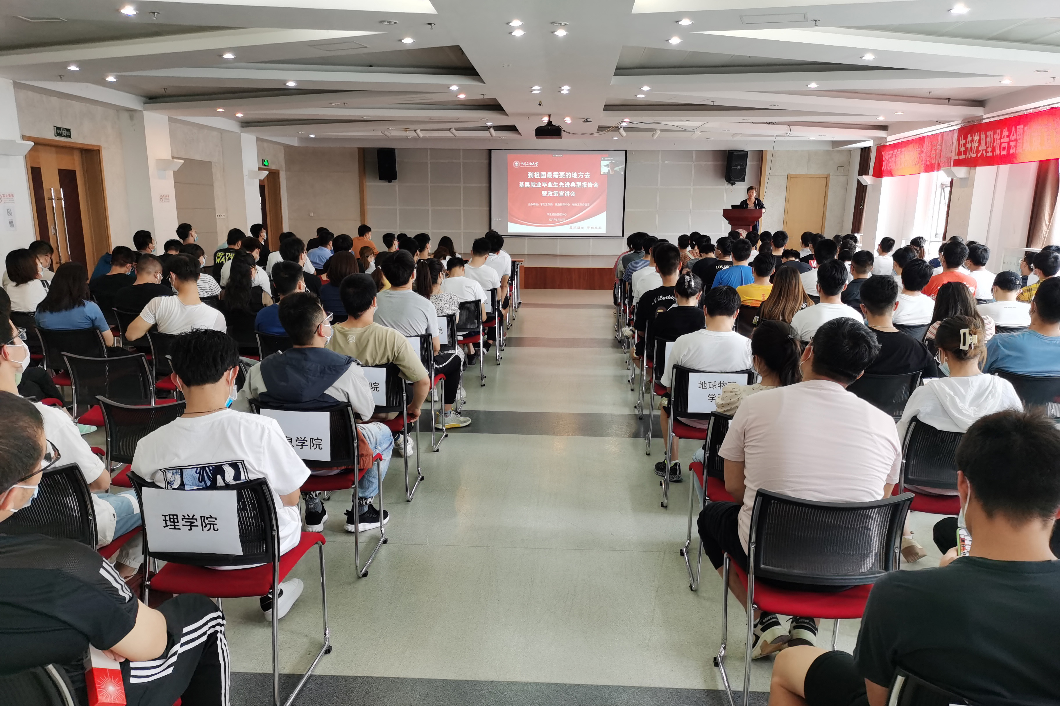 b15b4feda65541f5b8f9fb7f281429c9.jpg b15b4feda65541f5b8f9fb7f281429c9.jpg