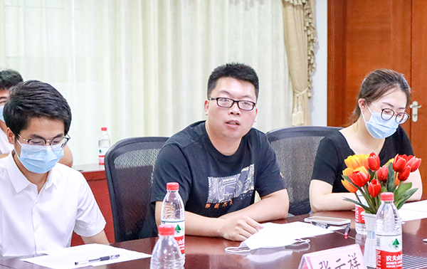 2021-6-22基层就业毕业生座谈会  杨利-16.JPG