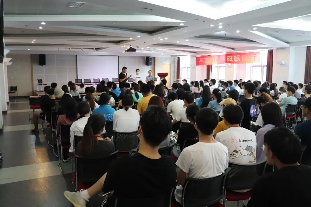 b23465d9d01343d4b239db2a9826073a.jpg b23465d9d01343d4b239db2a9826073a.jpg