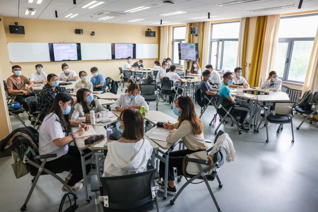 e0429c40adb246e8b6b28791906a1b95.jpg e0429c40adb246e8b6b28791906a1b95.jpg