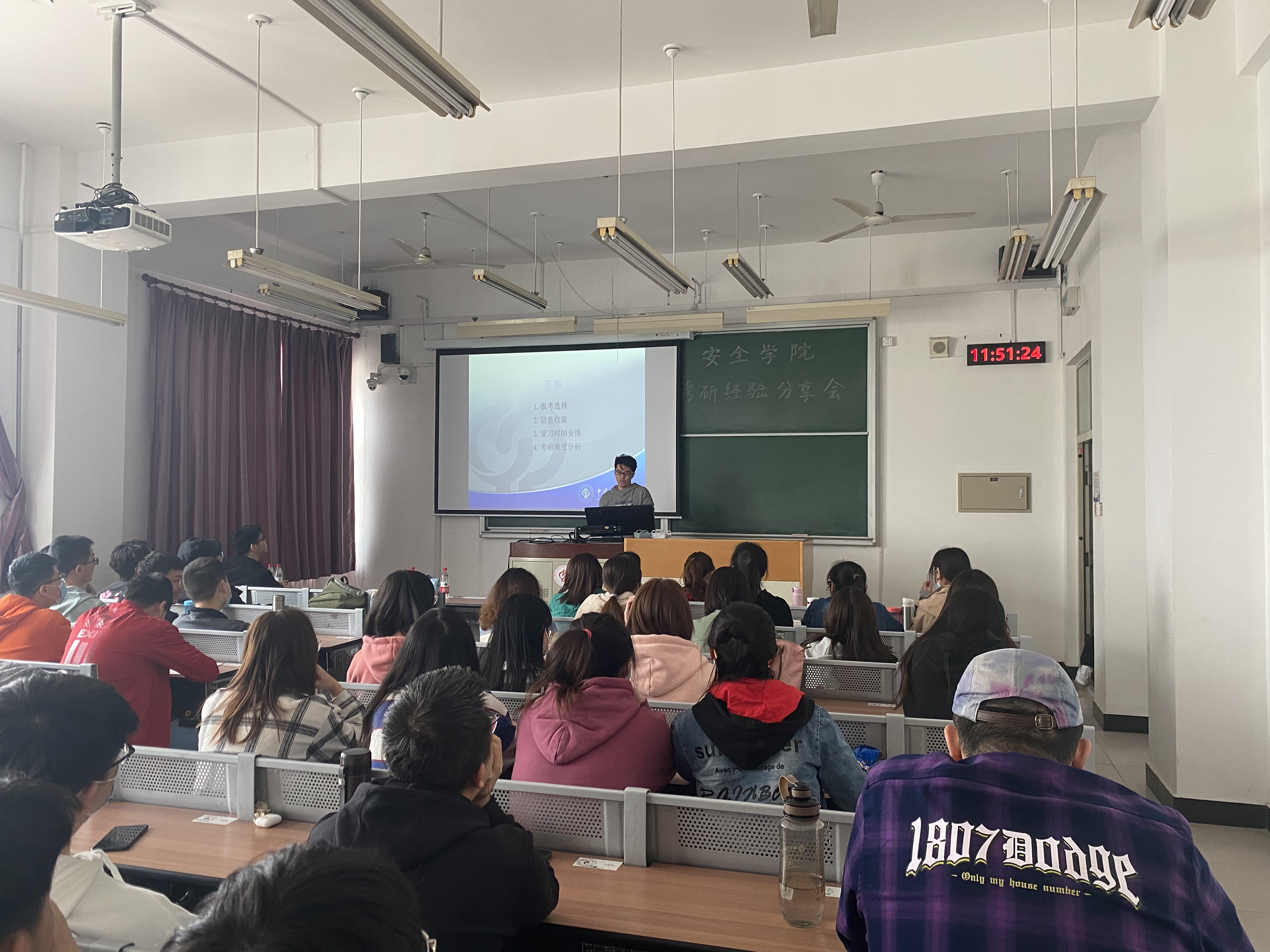 0e0ac55e12a14d81ad69f936e09a77f2.jpg 0e0ac55e12a14d81ad69f936e09a77f2.jpg